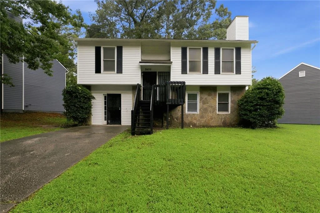 5455 Fox Haven Trail