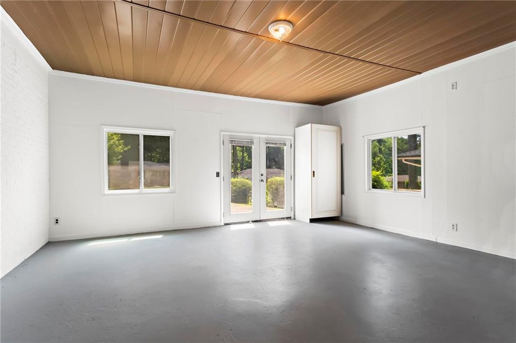 Meadow Brook - Residential