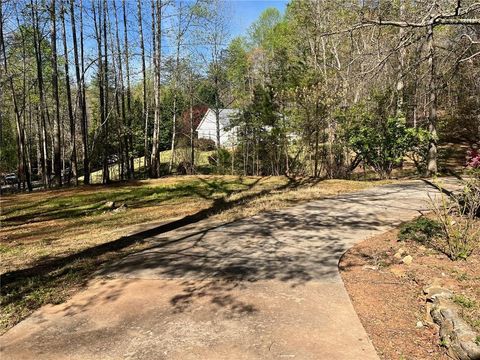 A home in Dahlonega