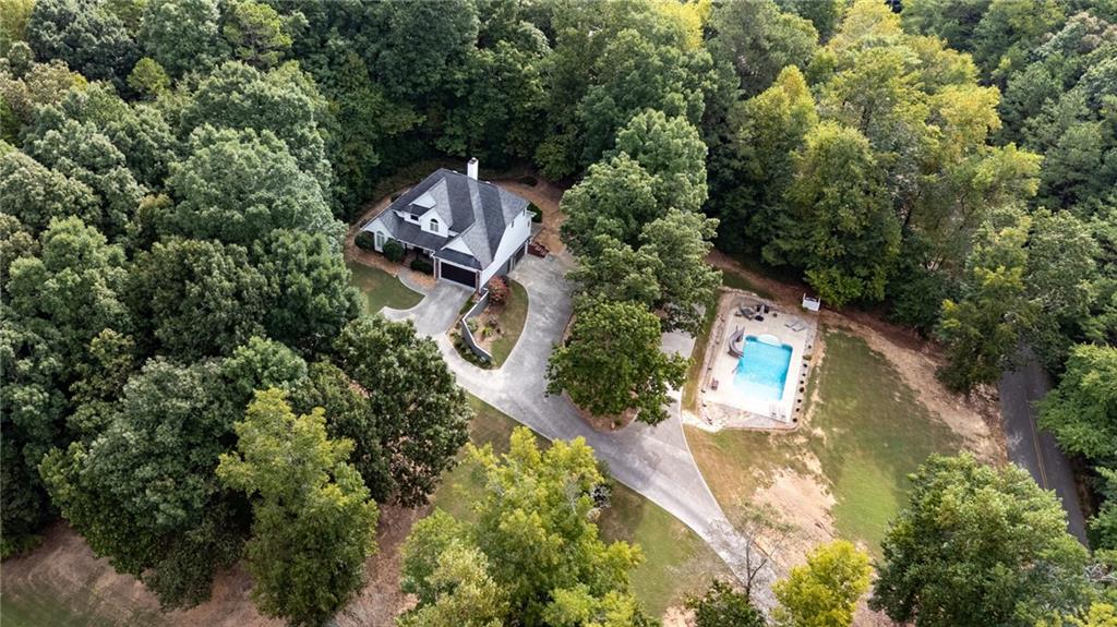 410 Ridgewood Drive, Calhoun, Georgia image 2