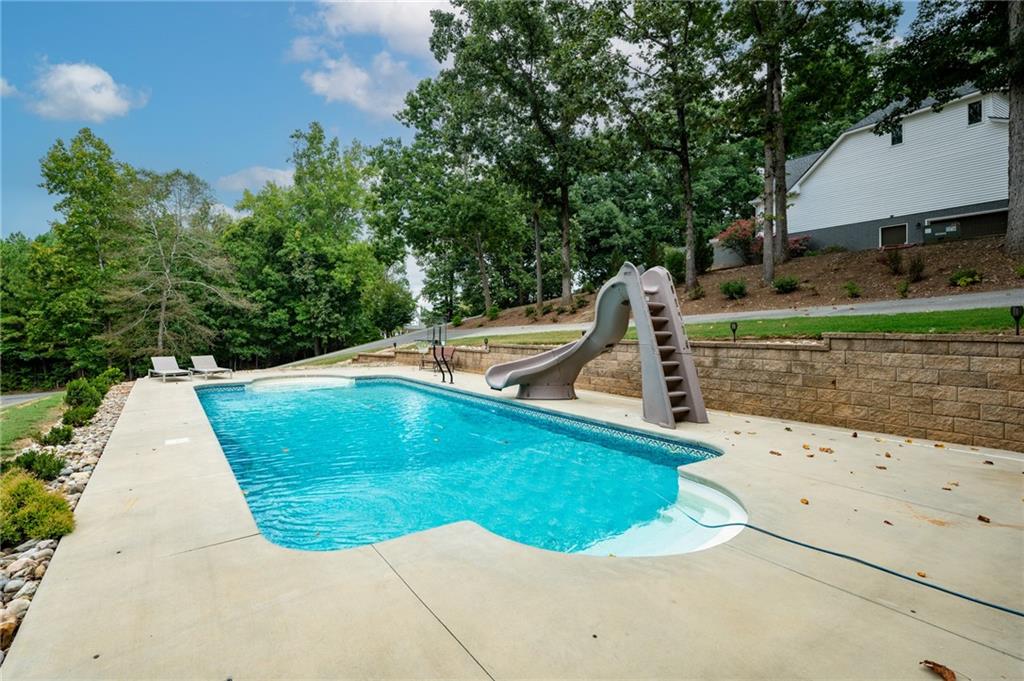 410 Ridgewood Drive, Calhoun, Georgia image 15