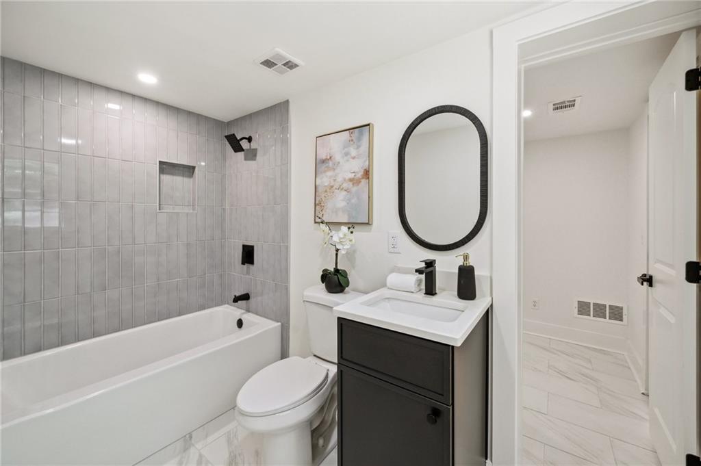 2327 Doreen Court, Atlanta, Georgia image 32