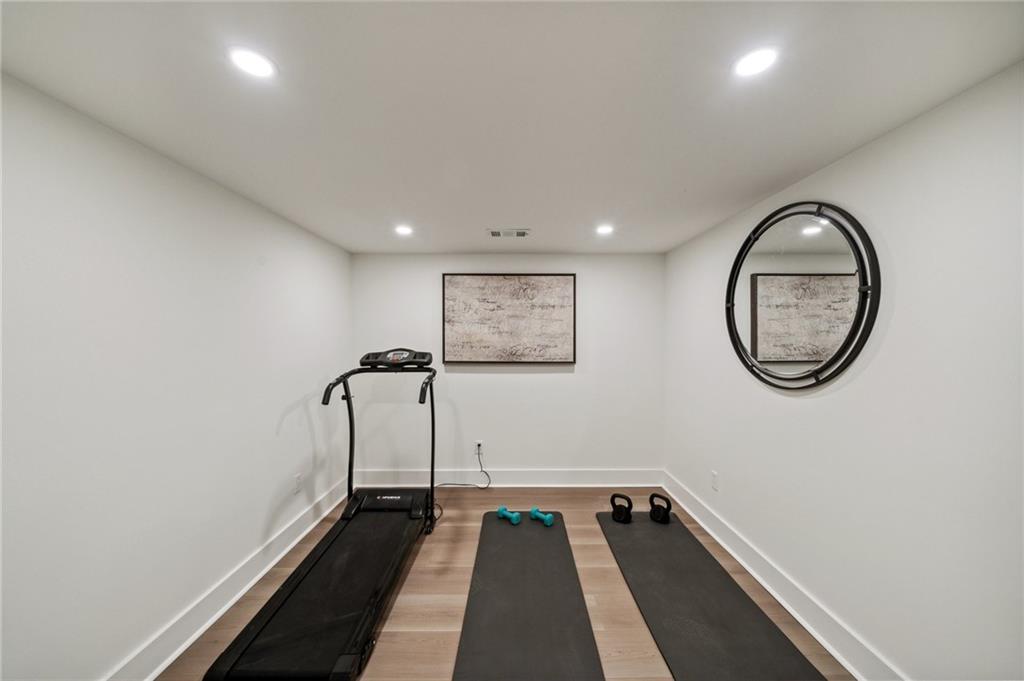 2327 Doreen Court, Atlanta, Georgia image 34