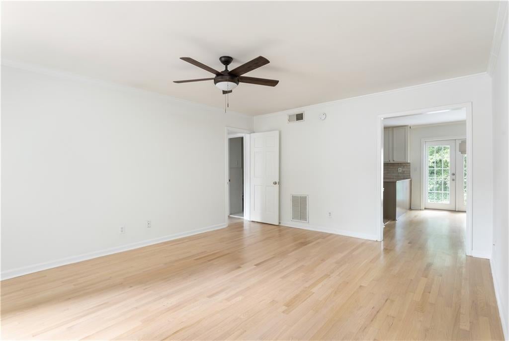 1101 Collier Road NW L5