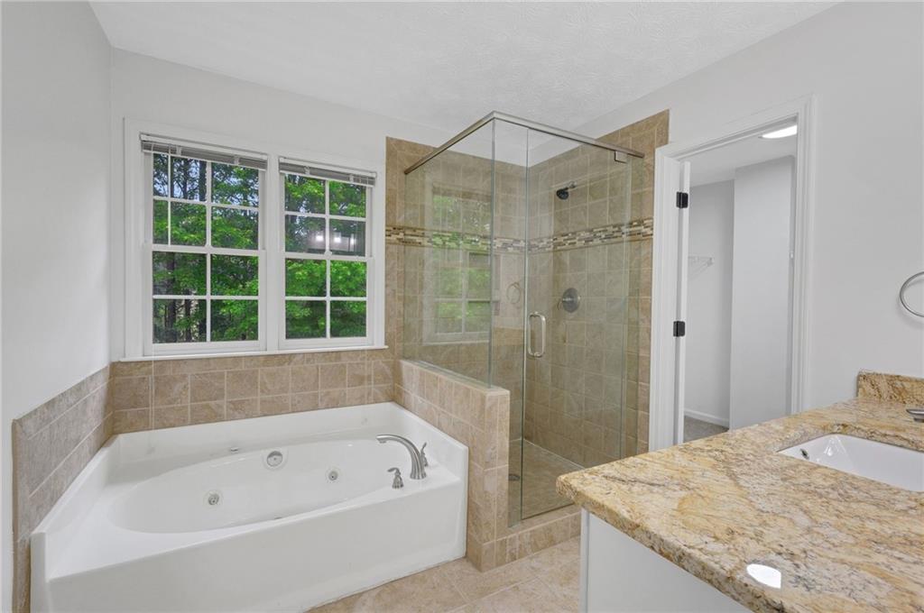 4009 Riverstone Drive, Suwanee, Georgia image 13