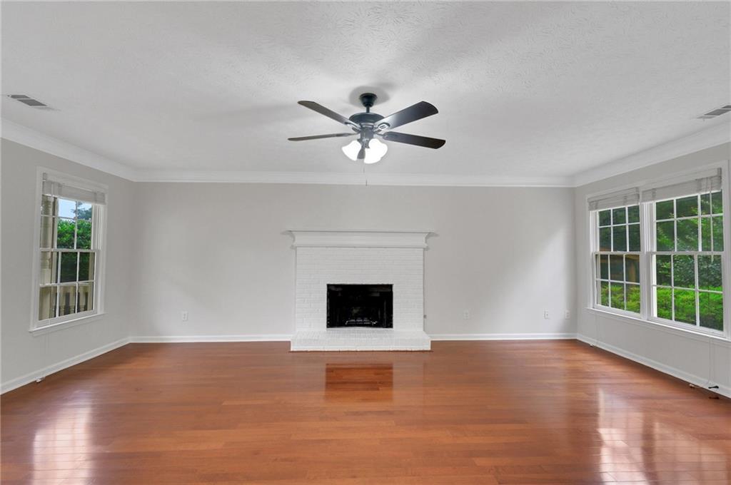 4009 Riverstone Drive, Suwanee, Georgia image 5