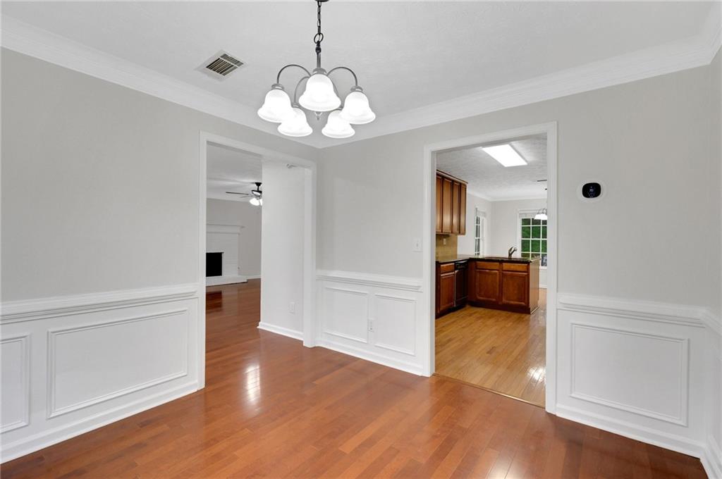 4009 Riverstone Drive, Suwanee, Georgia image 2