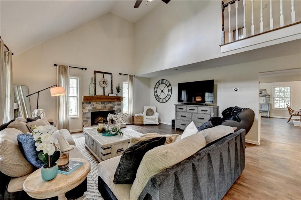 443 Lakeshore Drive