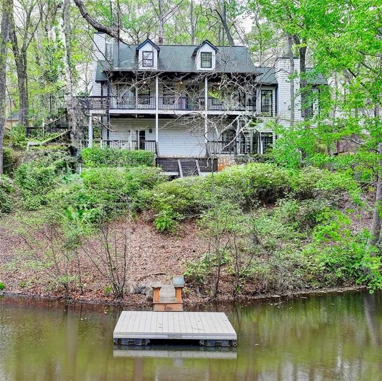 443 Lakeshore Drive, Berkeley Lake, Georgia image 1