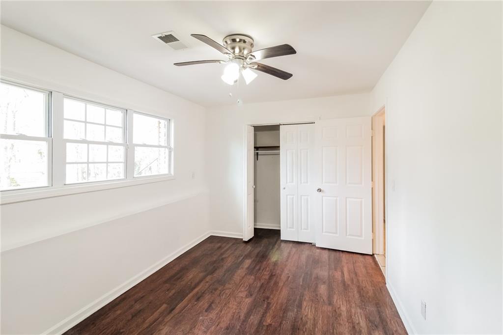2330 Lago Drive, Jonesboro, Georgia image 12