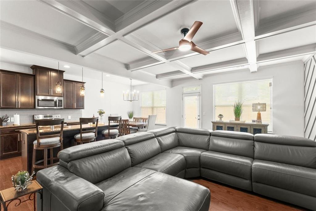 5713 Radford Loop