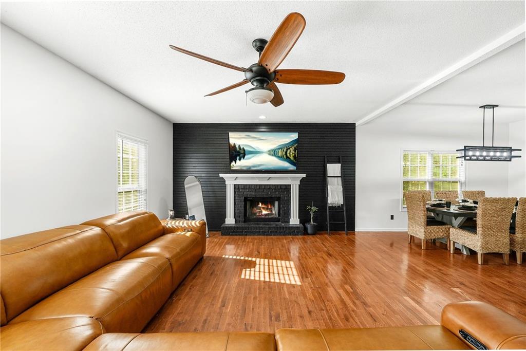 176 Oak Leaf Drive