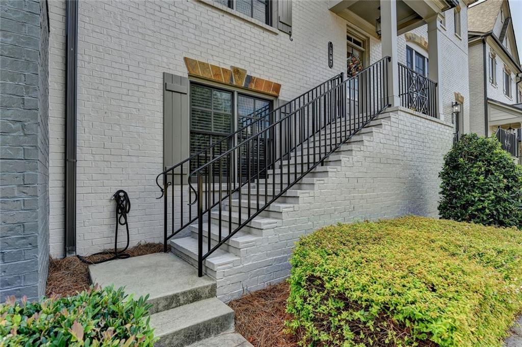 1807 Falling Sky Court NE