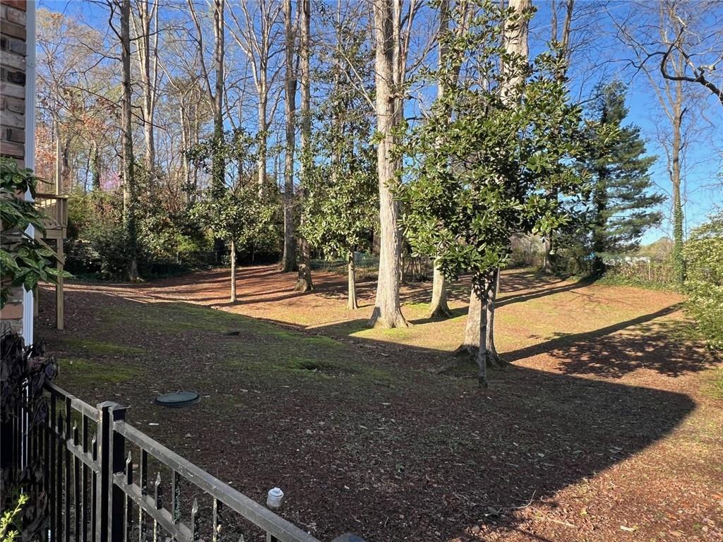 6570 Cherry Tree Lane NE