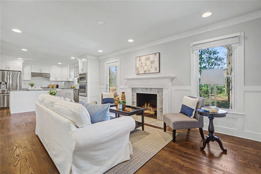 6570 Cherry Tree Lane NE