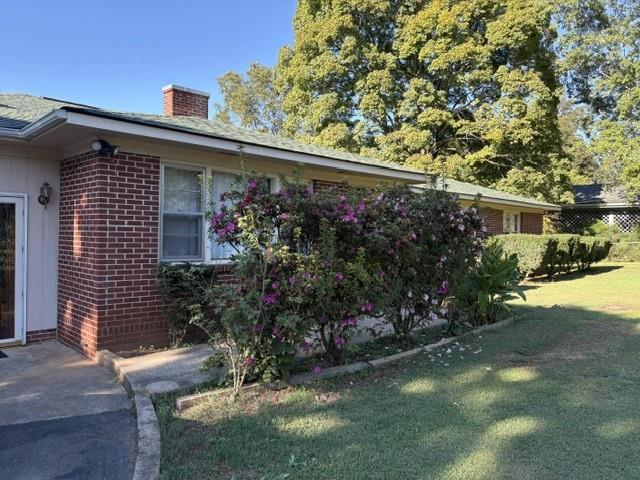 300 E Belmont Dr