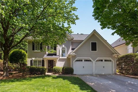 Homes For Sale - 4545 Chelton Court<br/> Smyrna, GA 30080