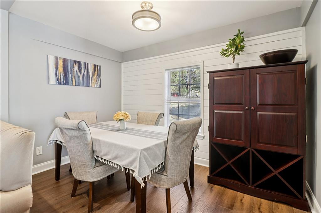 1390 Almont Drive SW