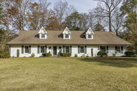 A home in Dunwoody