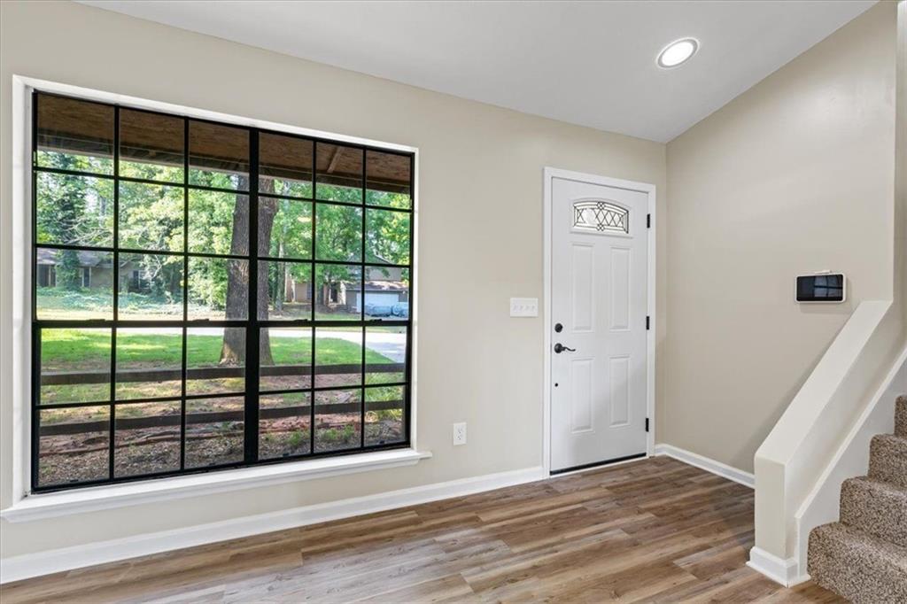 340 WINDSOR Walk SE