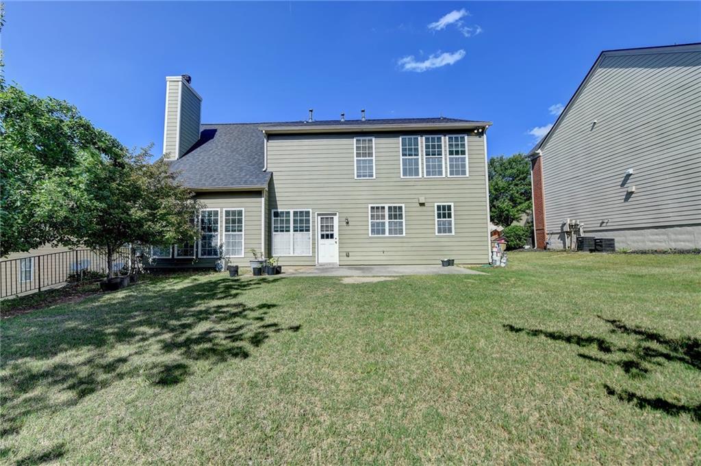 645 Earlham Drive, Suwanee, Georgia image 48