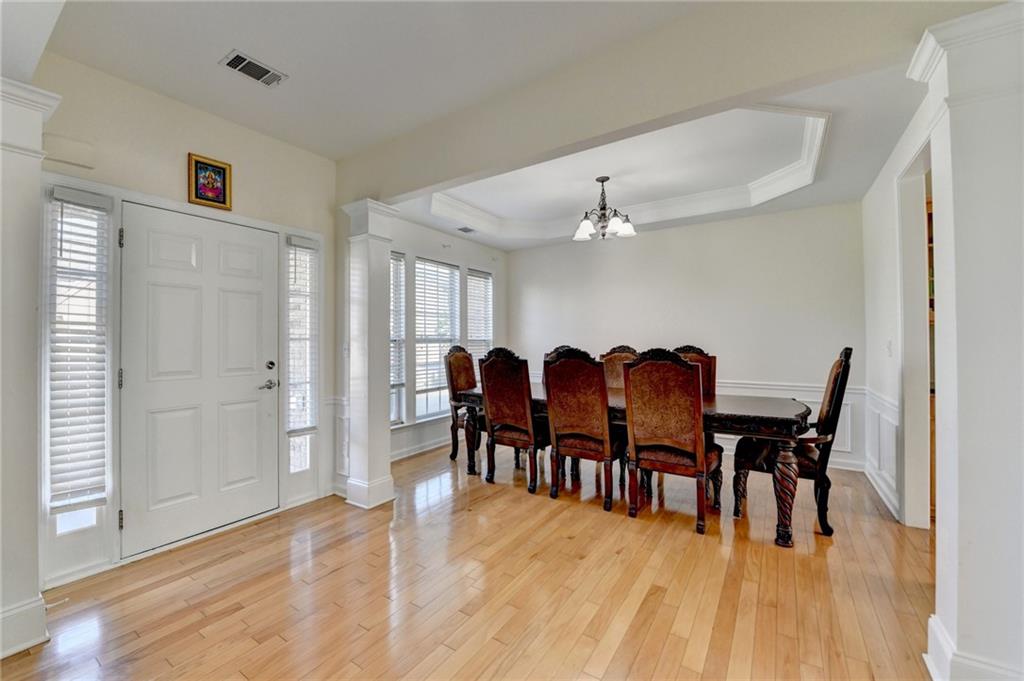 645 Earlham Drive, Suwanee, Georgia image 4