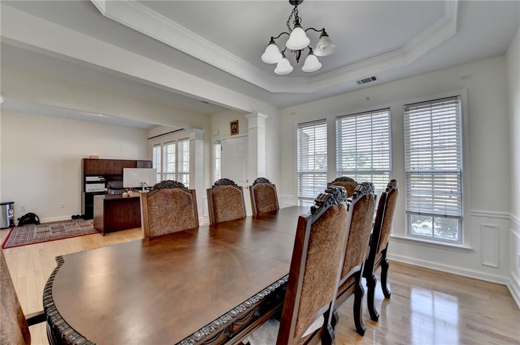 645 Earlham Drive, Suwanee, Georgia image 7