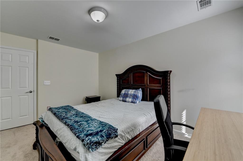 645 Earlham Drive, Suwanee, Georgia image 37