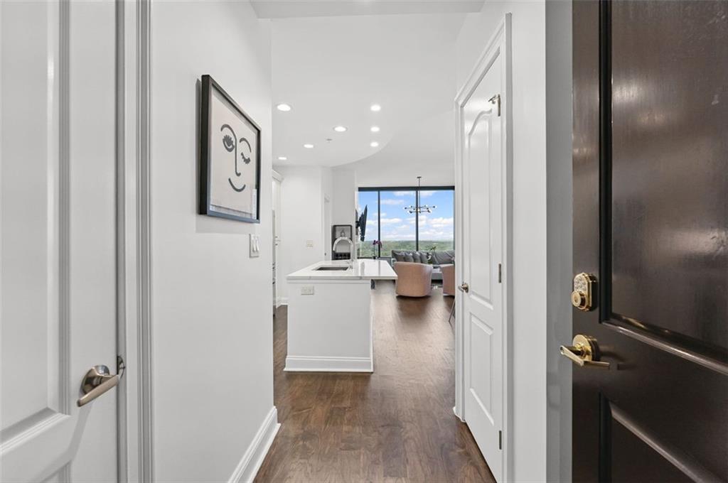 2828 PEACHTREE Road NW 1704