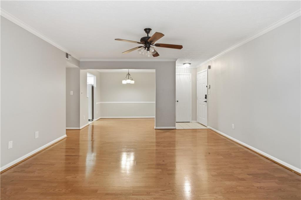 5145 Roswell Road 7