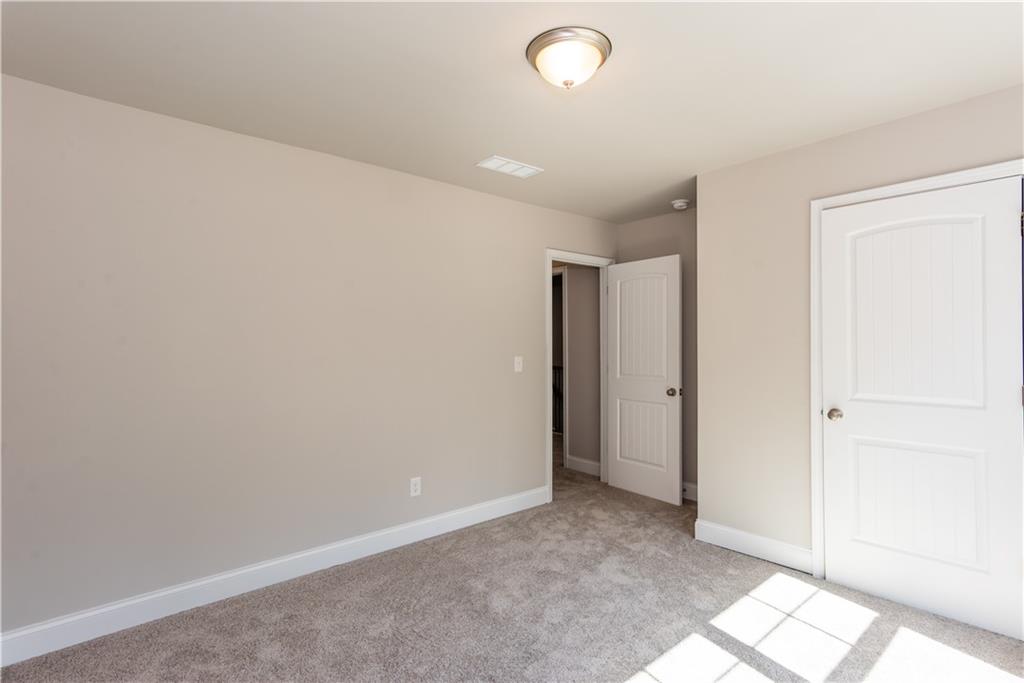 3352 Landings South Drive, Atlanta, Georgia image 27