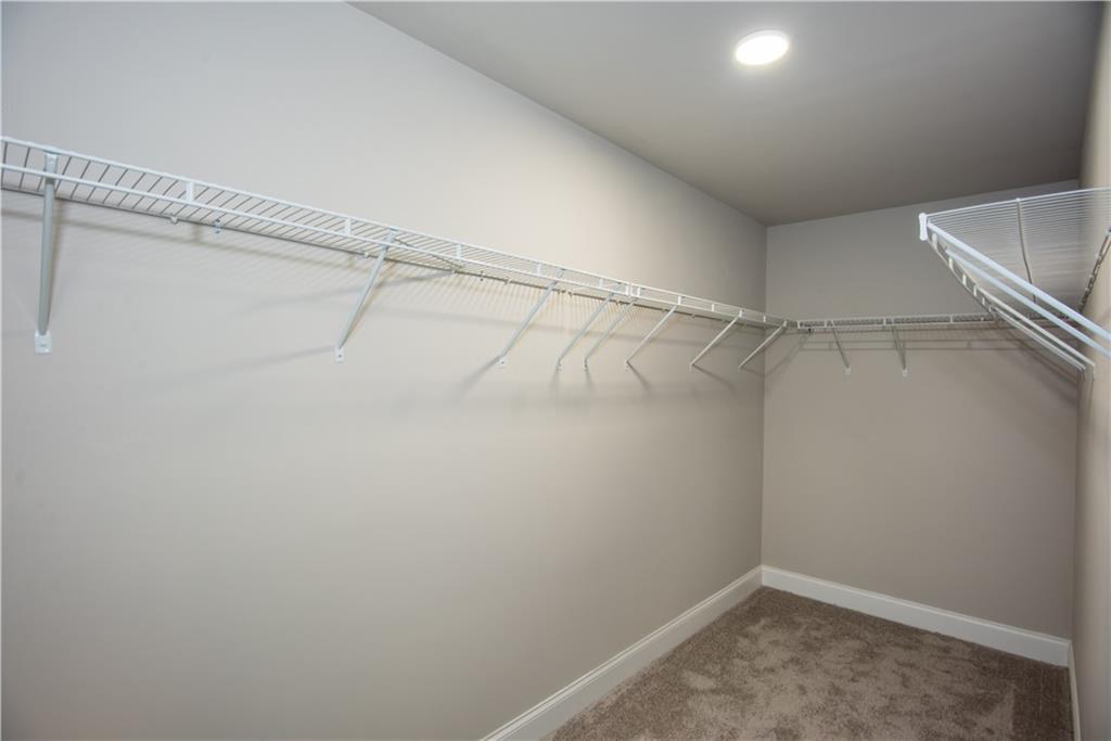 3352 Landings South Drive, Atlanta, Georgia image 22