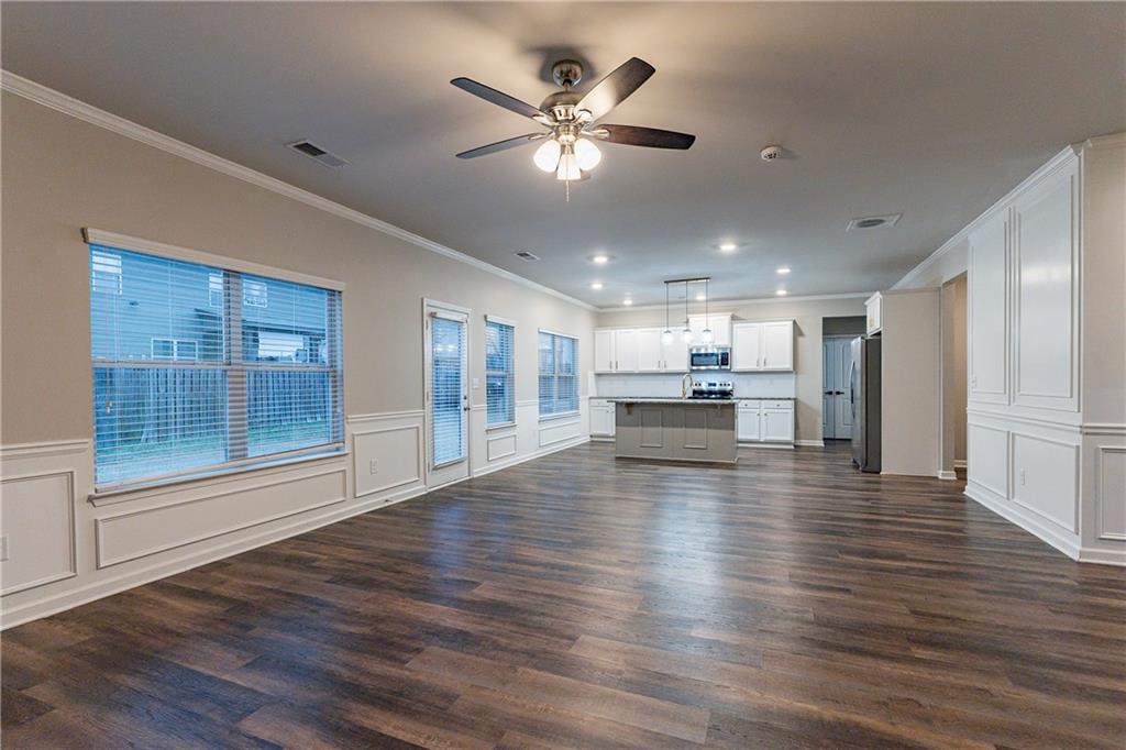 1160 Faulkner Way