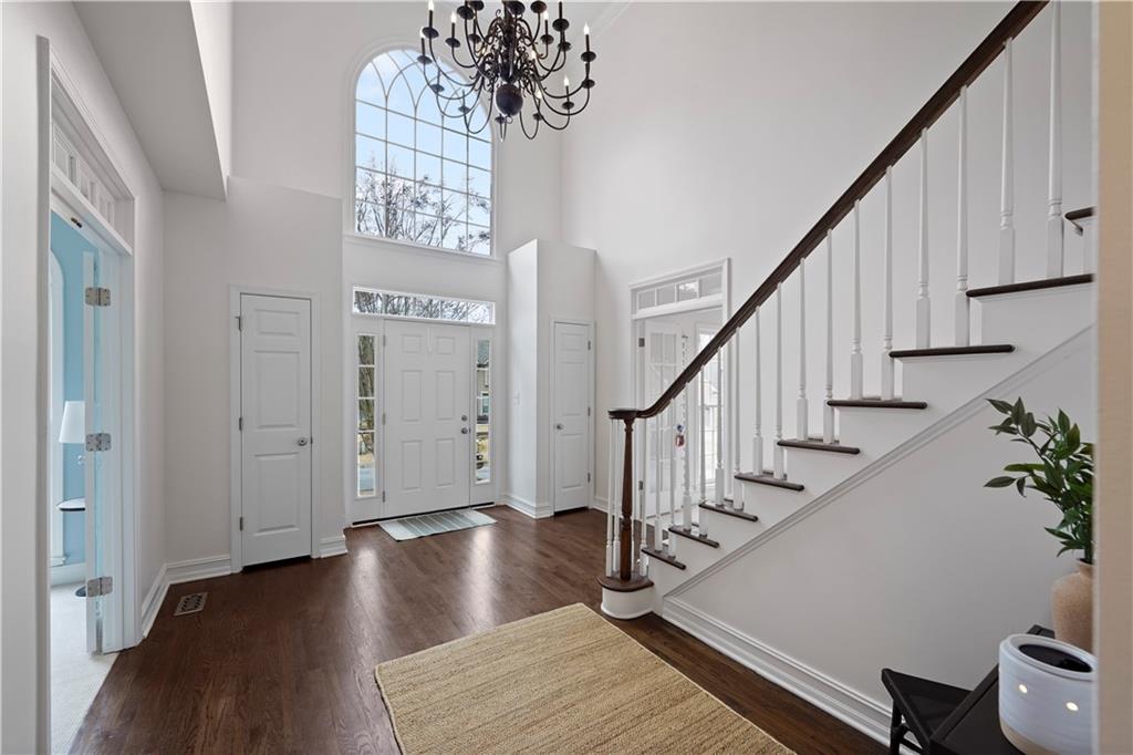 610 Ashwood Court, Woodstock, Georgia image 5