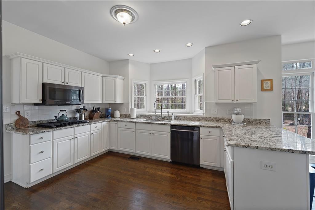 610 Ashwood Court, Woodstock, Georgia image 15