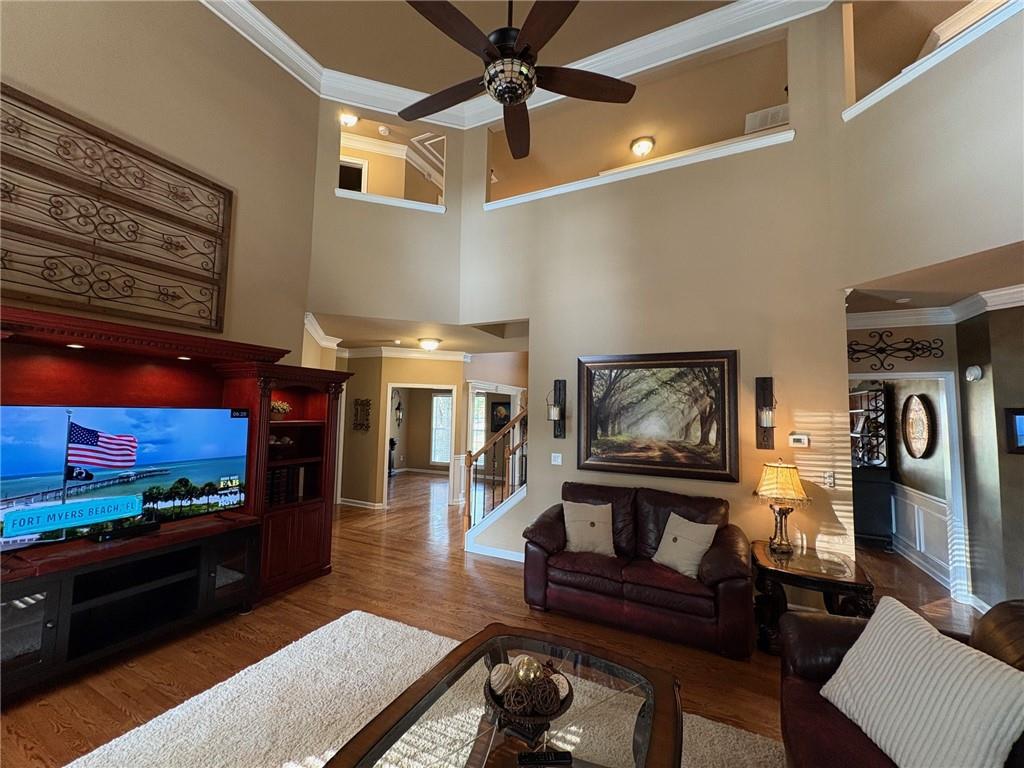 HERITAGE CREST - Residential