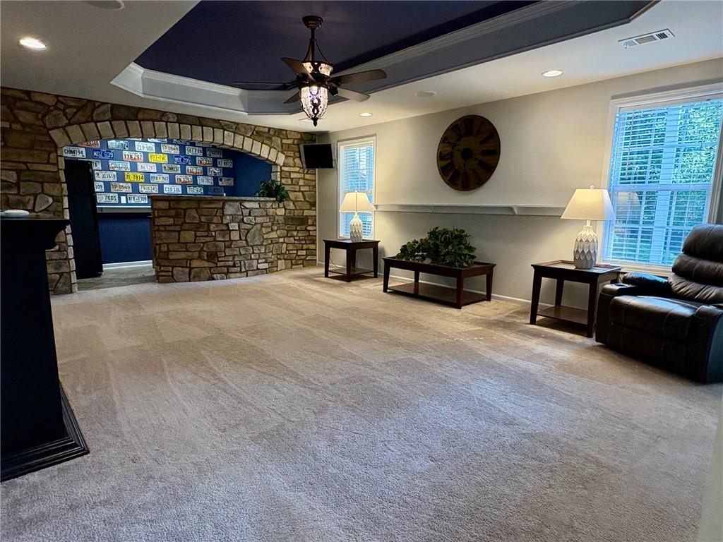 HERITAGE CREST - Residential