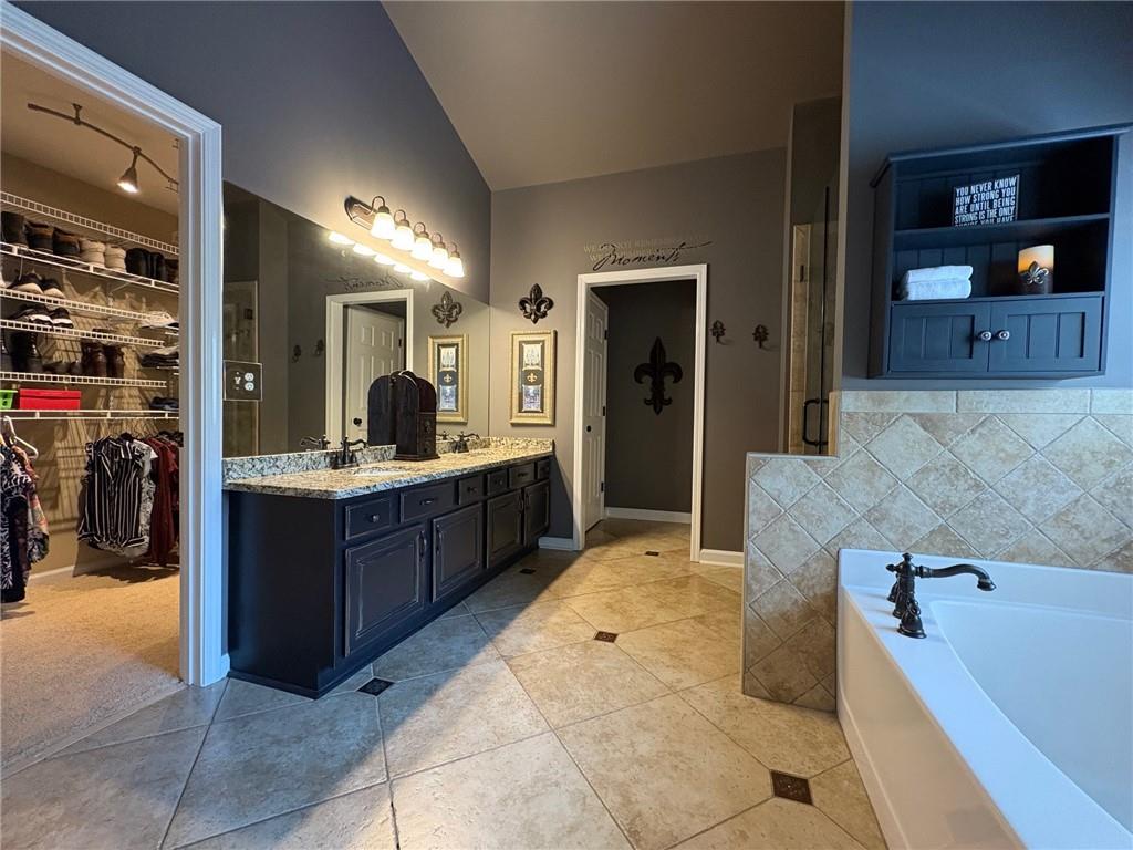 HERITAGE CREST - Residential
