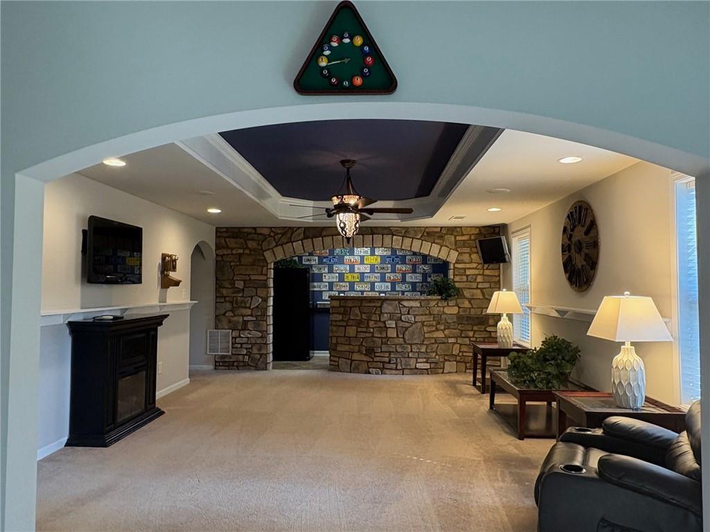 HERITAGE CREST - Residential