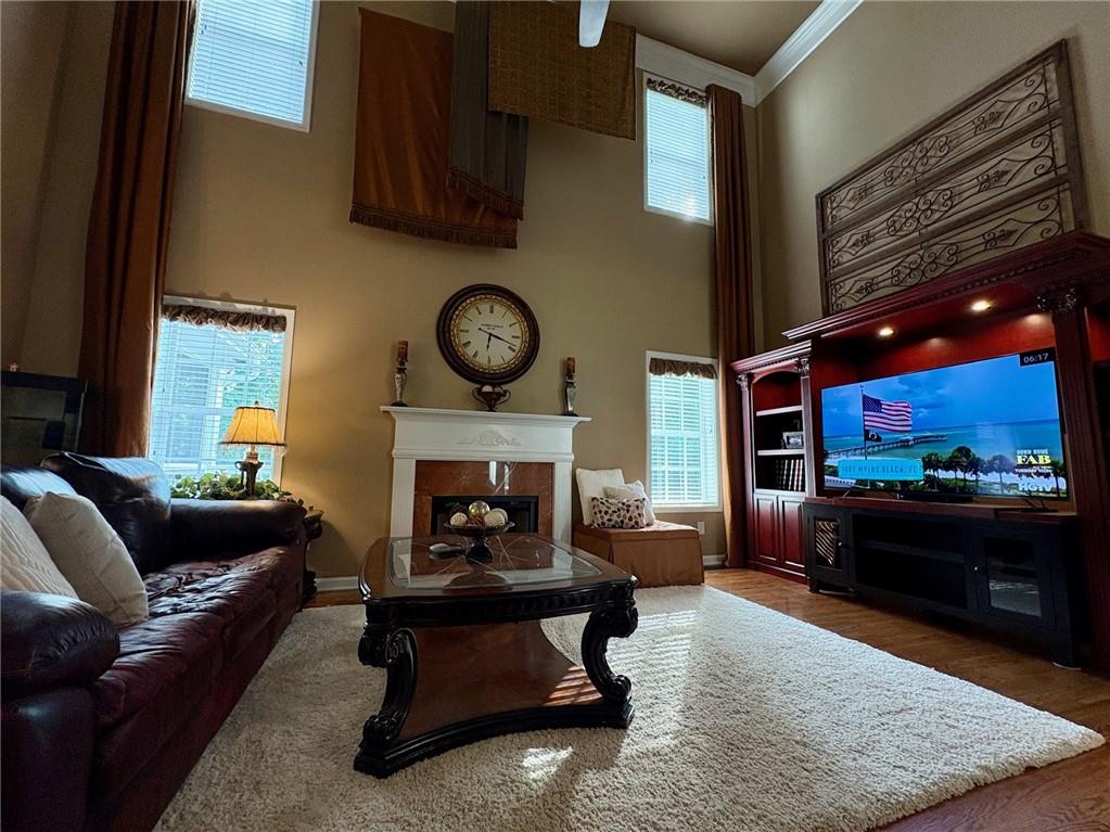 HERITAGE CREST - Residential