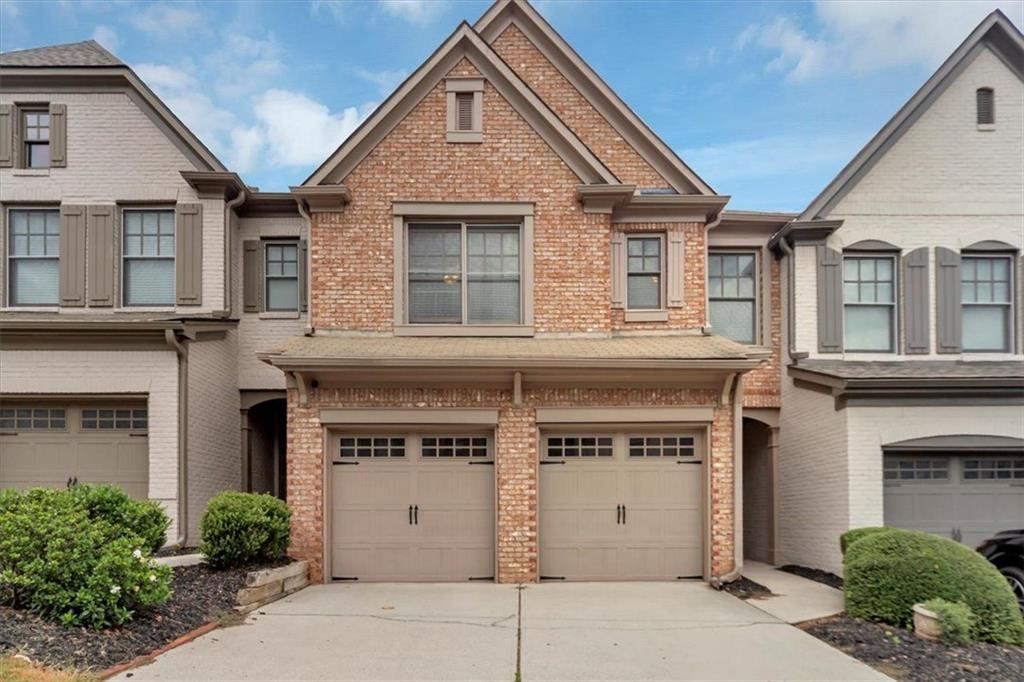 4913 BERKELEY OAK Circle