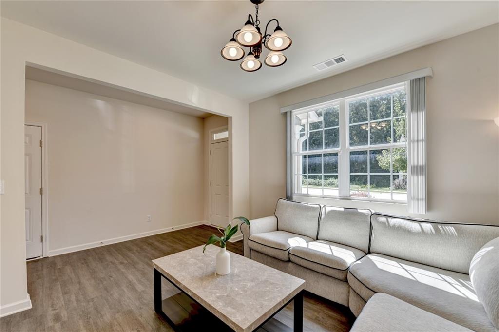 256 Starbuck Parkway