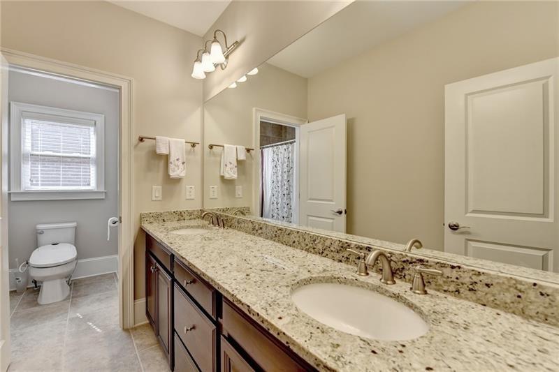 4892 Kentwood Drive, Marietta, Georgia image 27