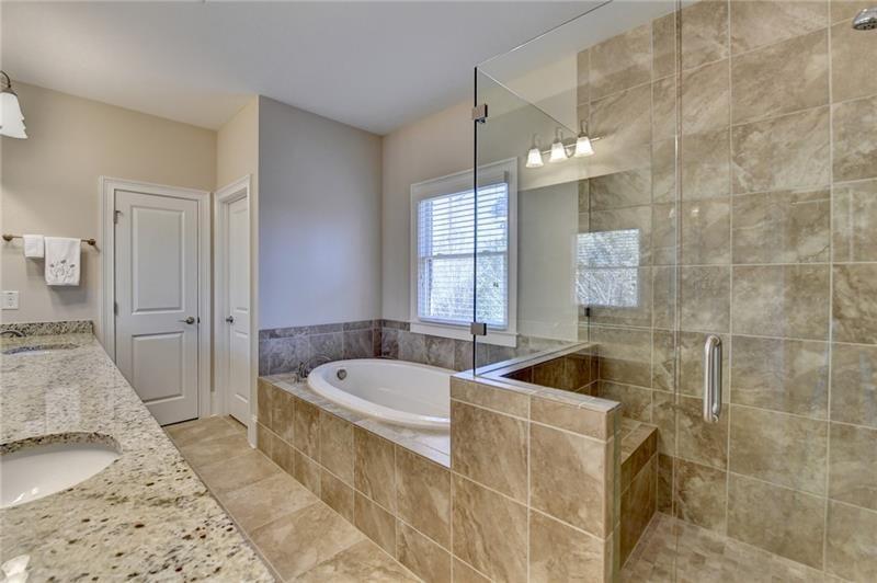 4892 Kentwood Drive, Marietta, Georgia image 22