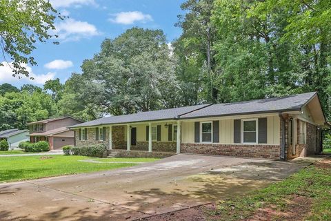 Photo of 1724 Rhonda Lane, Stone Mountain, GA 30087 (MLS # 7596909)