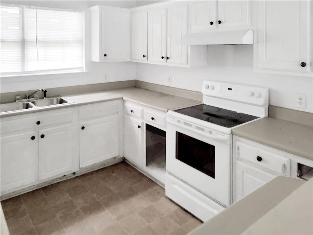 6710 Sunset Hills Boulevard