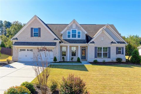 Homes For Sale - 840 Champagne Lane<br/> Hoschton, GA 30548