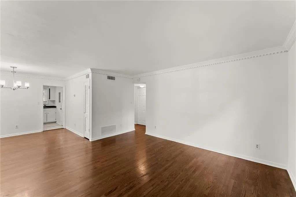 3510 Roswell Drive N3