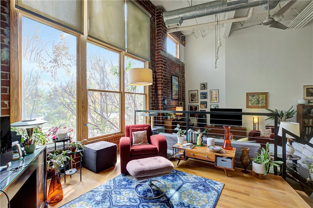 174 Chester Avenue SE 111