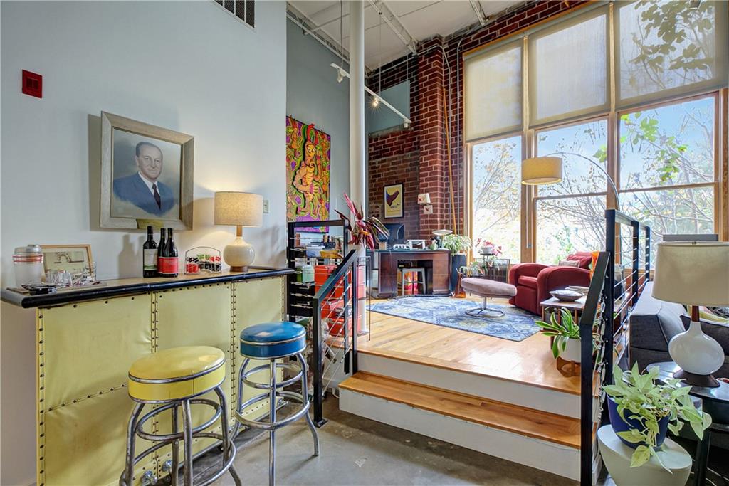 174 Chester Avenue SE 111